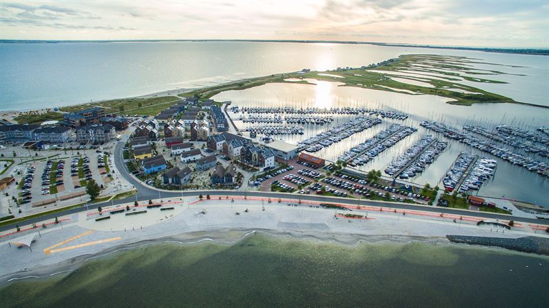 Luftbild von Yachthafen und Graswarder
